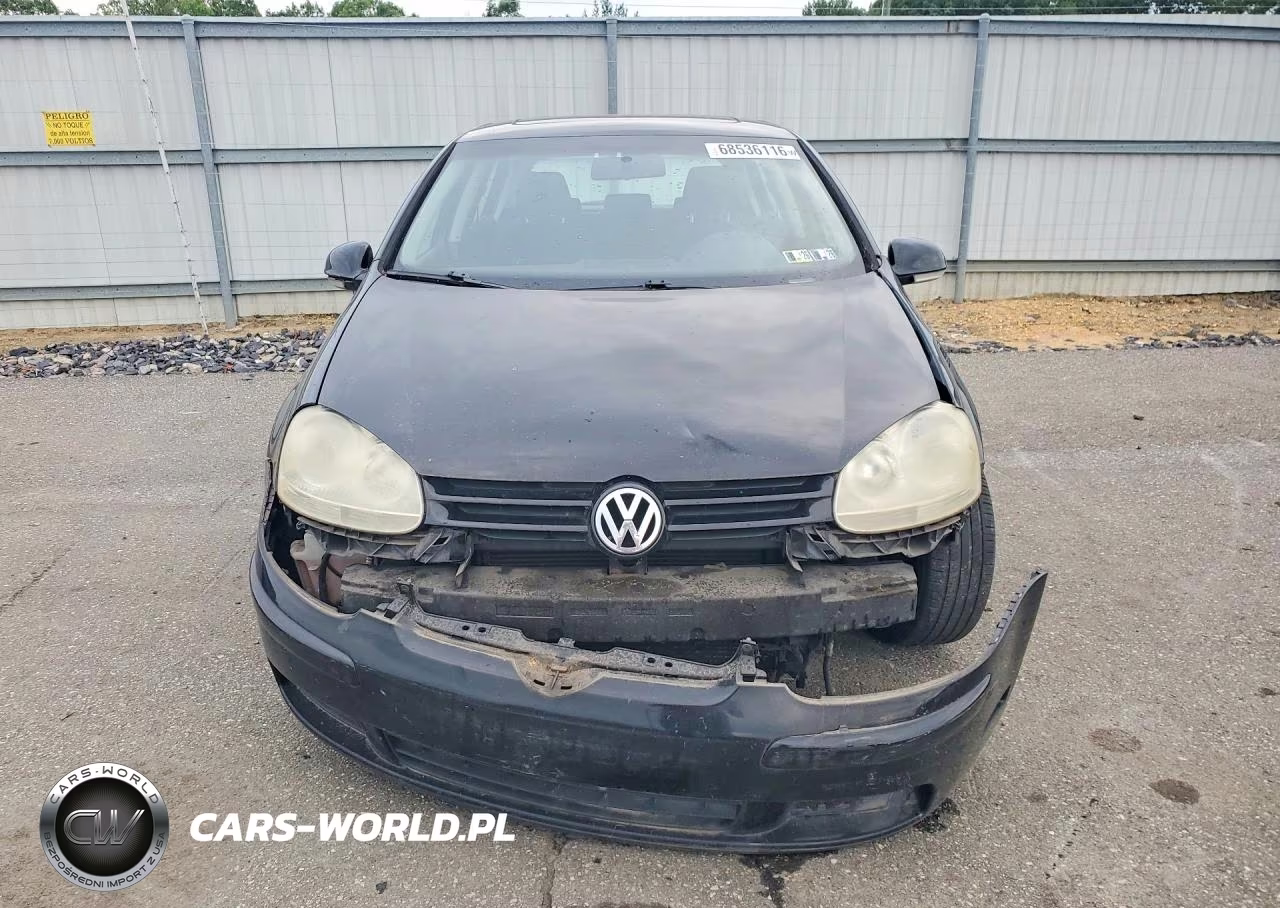 2008 Volkswagen Rabbit VIN:WVWDB71K98W280823 - 5