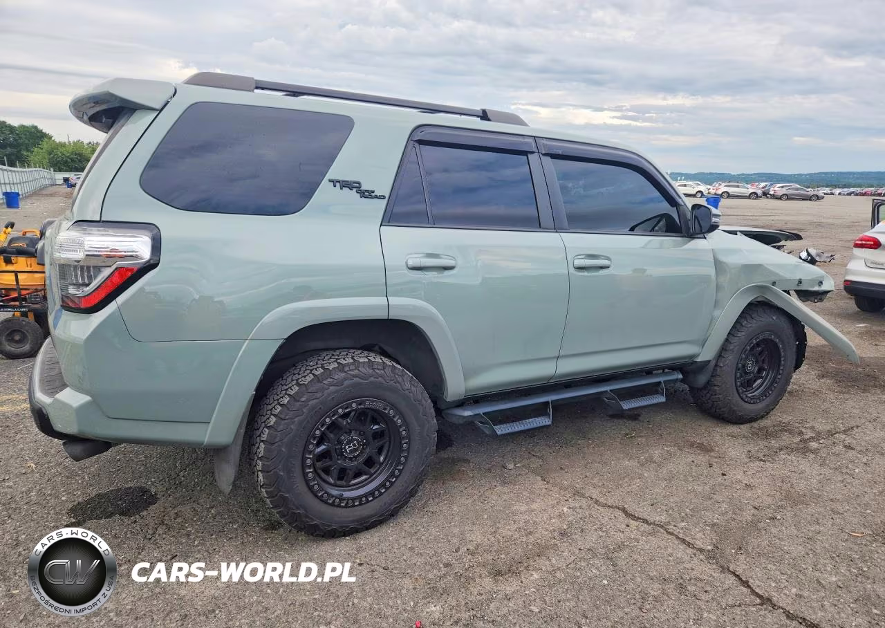 2023 Toyota 4Runner Trd Off-Road Premium VIN:JTERU5JR2P6172491 - 3