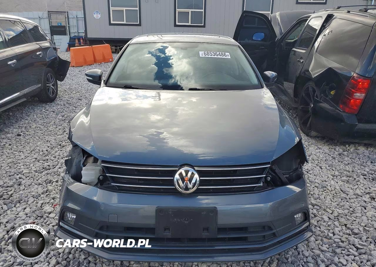 2017 Volkswagen Jetta Sel VIN:3VWL17AJ1HM399310 - 5