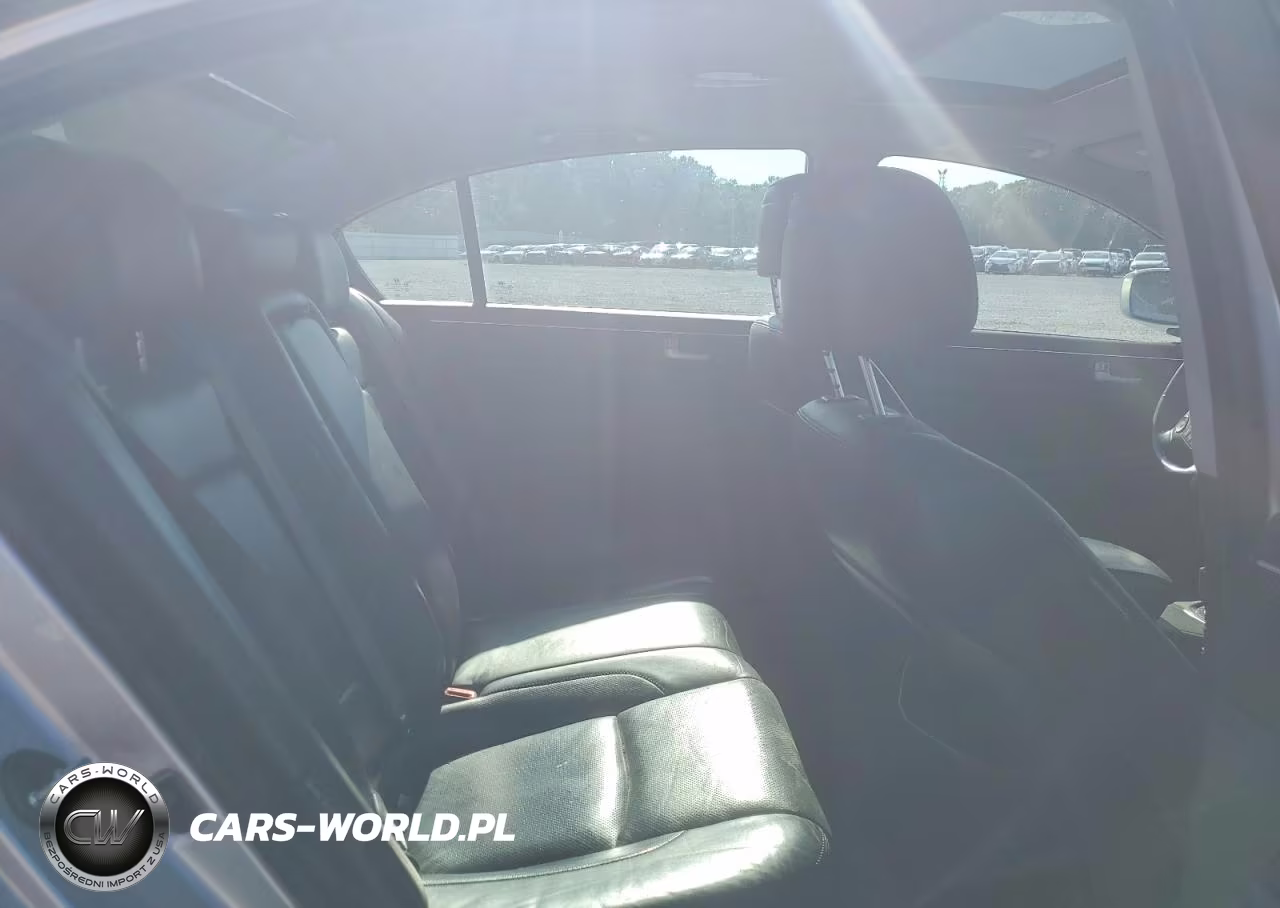 2012 Hyundai Genesis 3.8L VIN:KMHGC4DD7CU204717 - 10