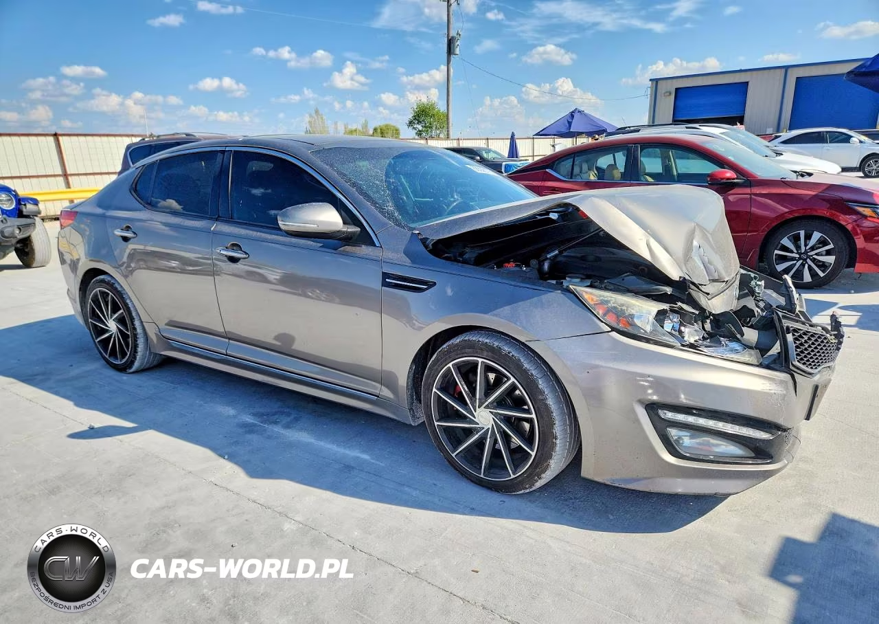 2013 Kia Optima Sx VIN:5XXGR4A62DG188555 - 4