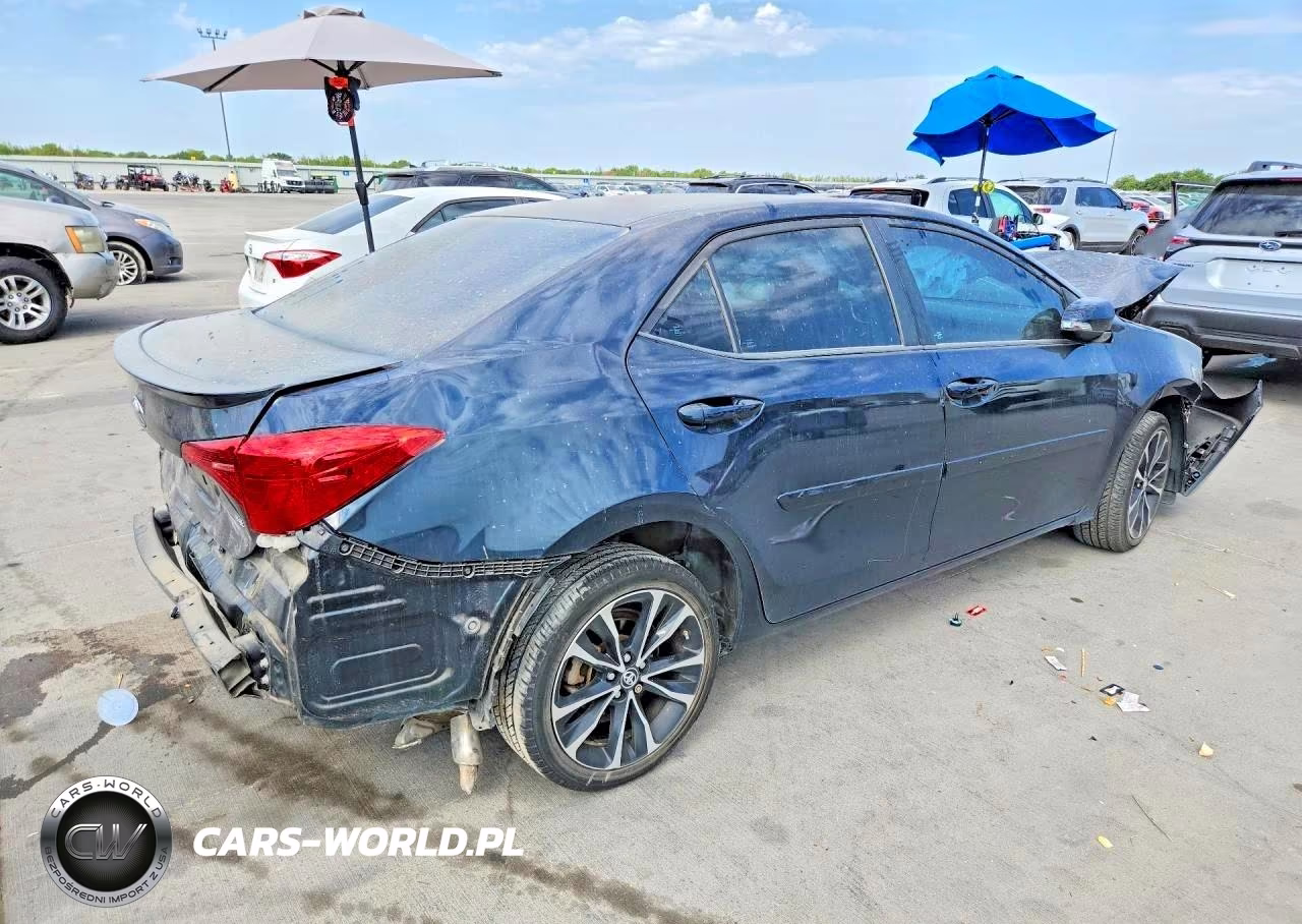 2018 Toyota Corolla Se VIN:5YFBURHE4JP758075 - 3