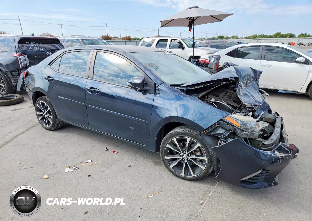 2018 Toyota Corolla Se VIN:5YFBURHE4JP758075 - 4
