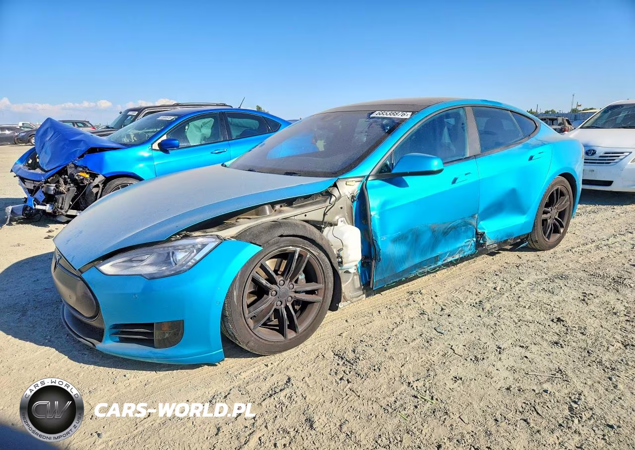2015 Tesla Model S VIN:5YJSA1E42FF102093 - 1
