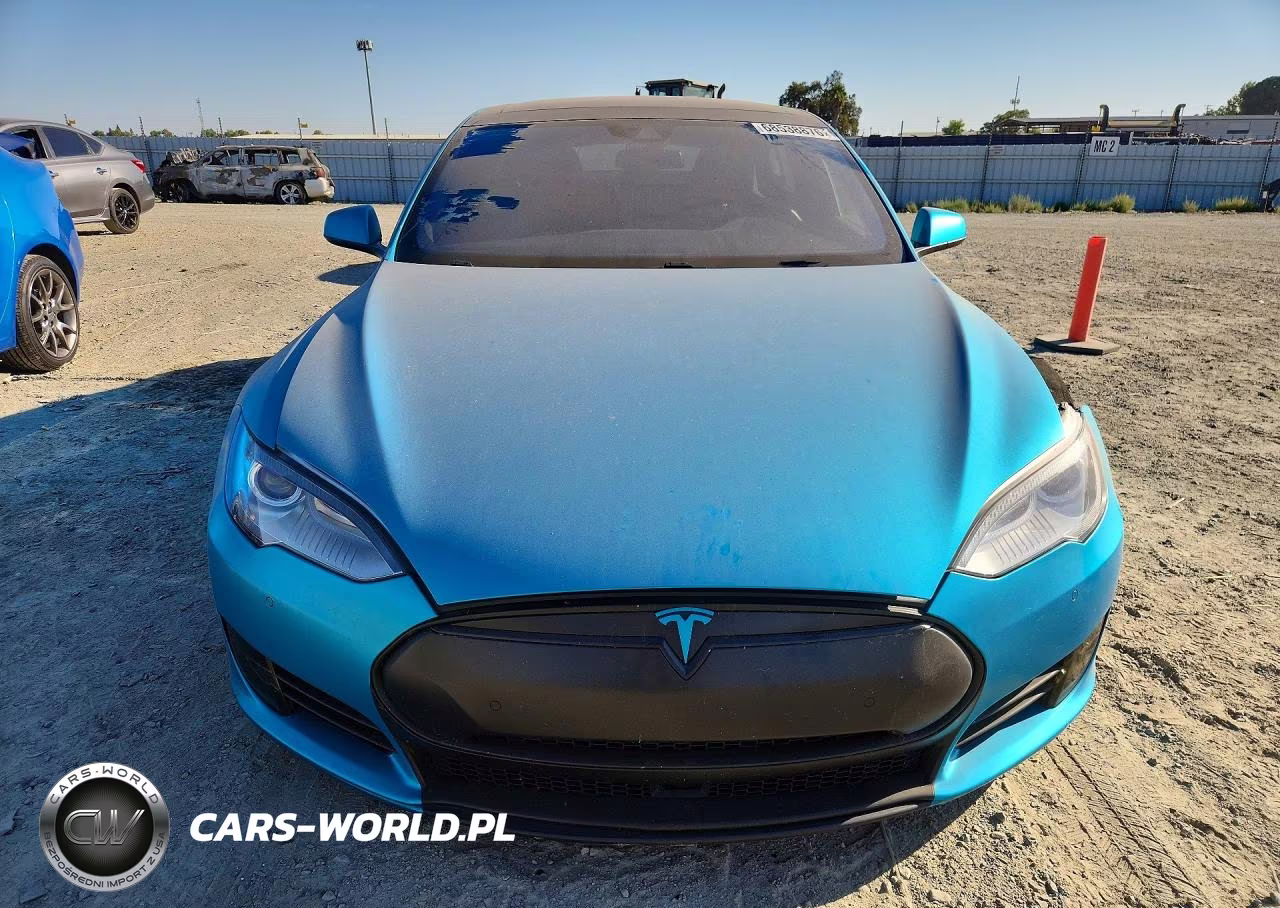 2015 Tesla Model S VIN:5YJSA1E42FF102093 - 5