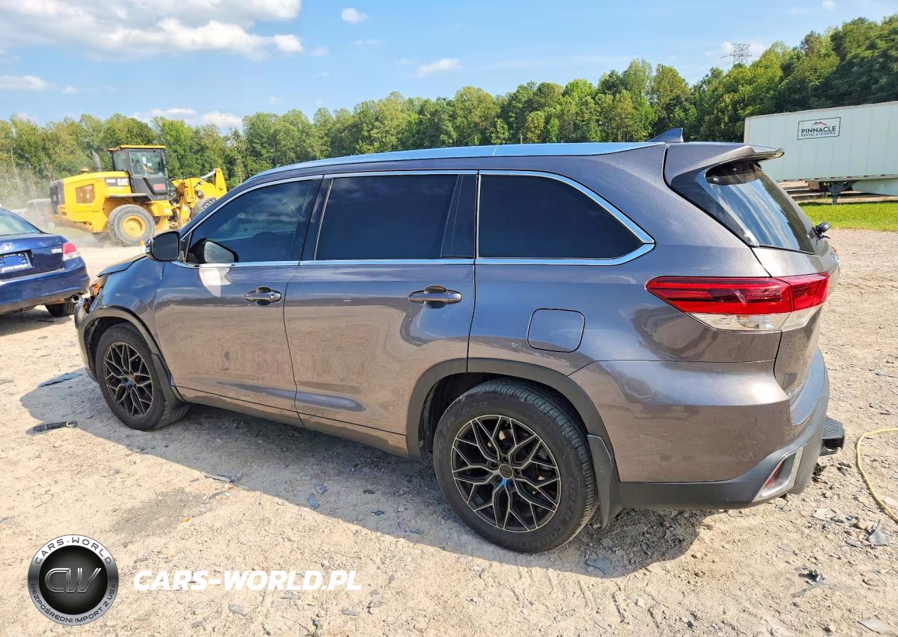2018 Toyota Highlander Limited Platinum VIN:5TDDZRFH0JS871634 - 2