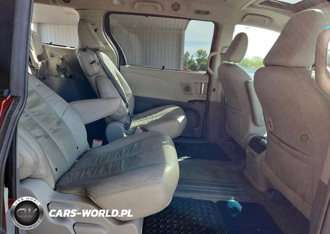 2011 Toyota Sienna VIN:5TDYK3DC9BS147355 - 10