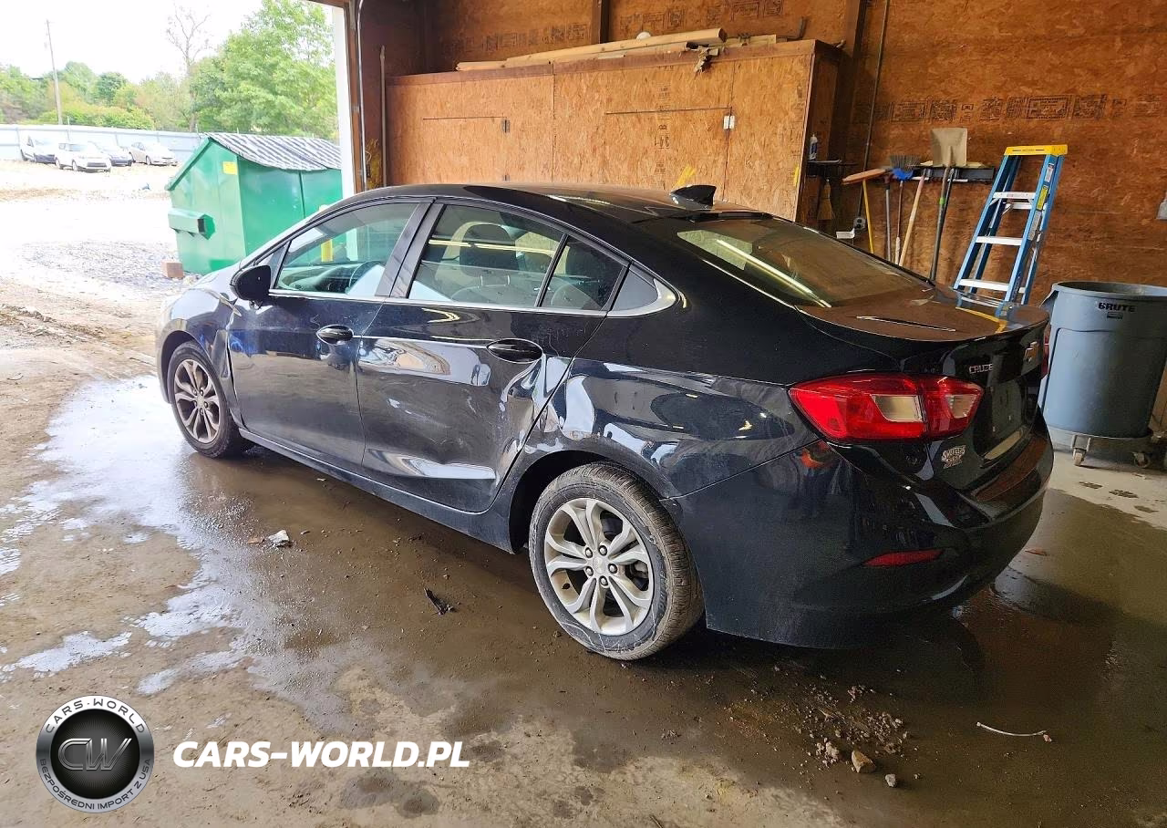 2019 Chevrolet Cruze Lt VIN:1G1BE5SM0K7145128 - 2