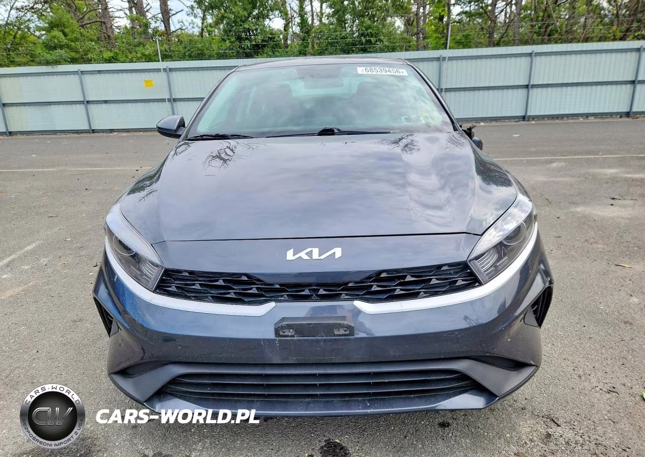 2023 Kia Forte Lxs VIN:3KPF24AD7PE582807 - 5