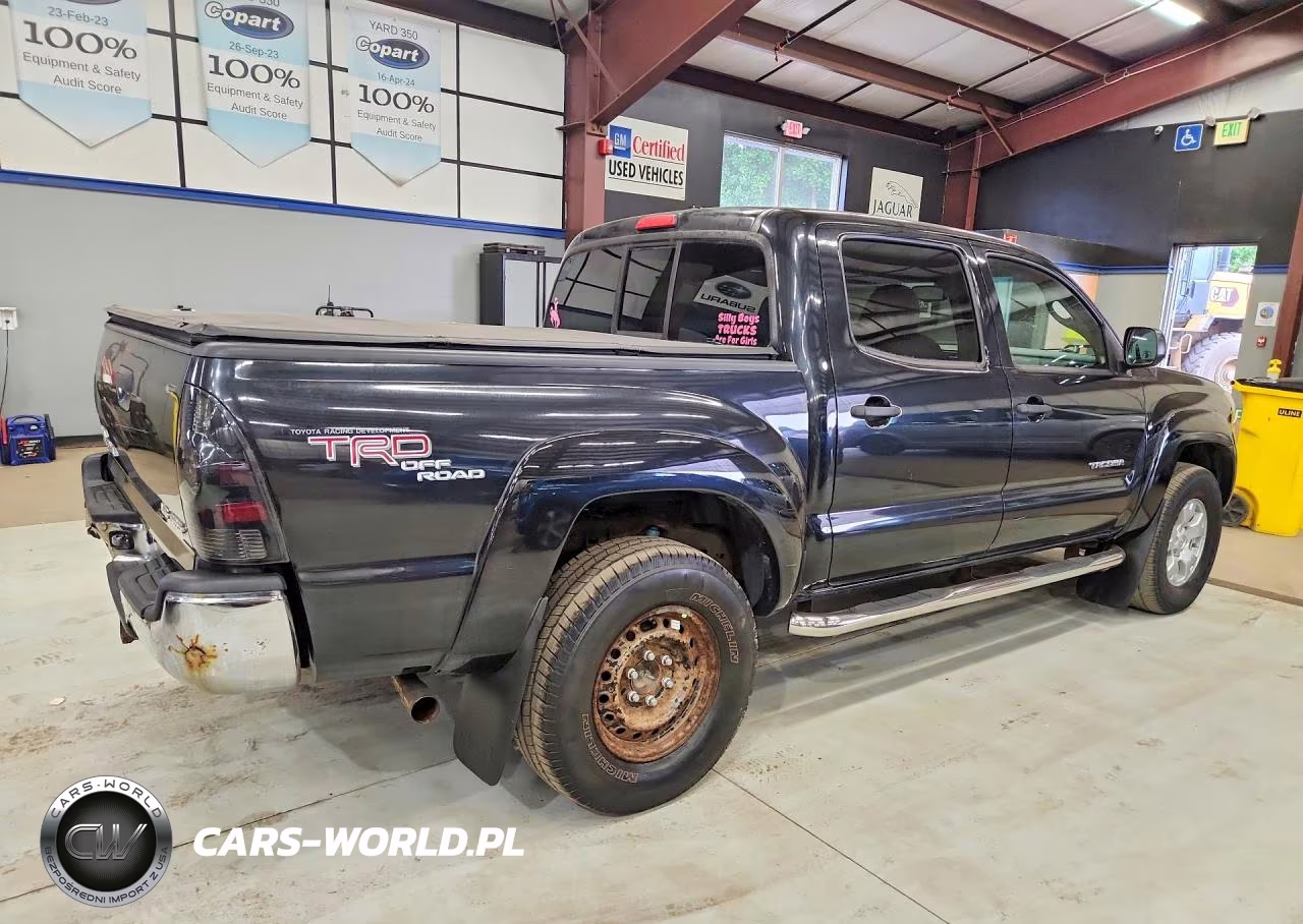 2010 Toyota Tacoma VIN:3TMLU4EN3AM042884 - 3