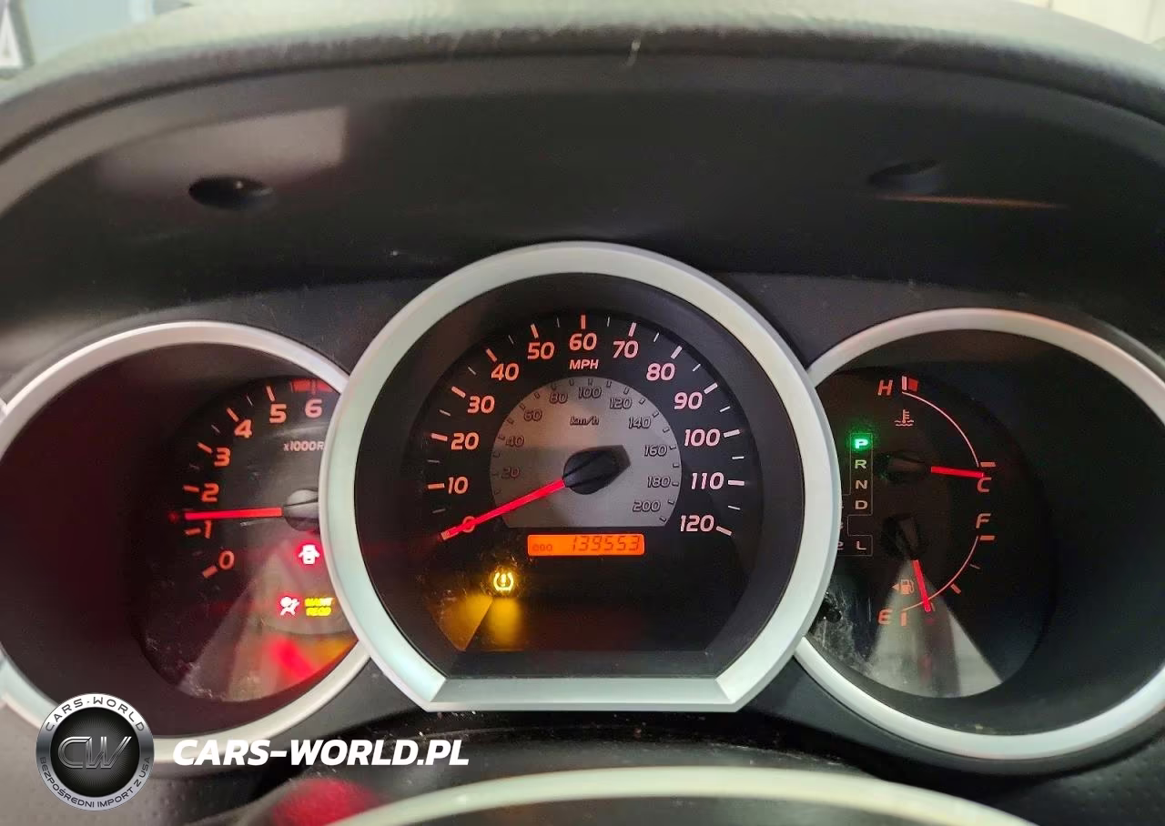 2010 Toyota Tacoma VIN:3TMLU4EN3AM042884 - 9