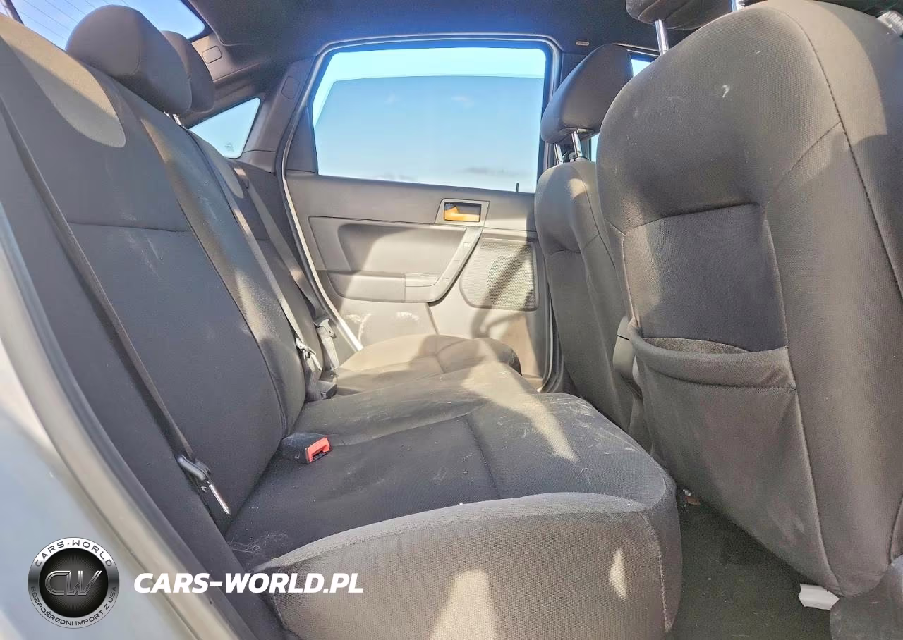2009 Ford Focus Ses VIN:1FAHP36N19W188983 - 10