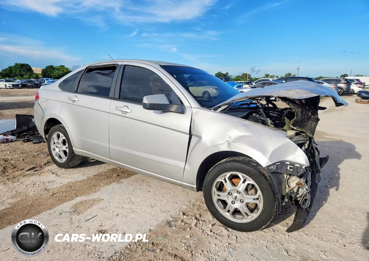2009 Ford Focus Ses VIN:1FAHP36N19W188983 - 4