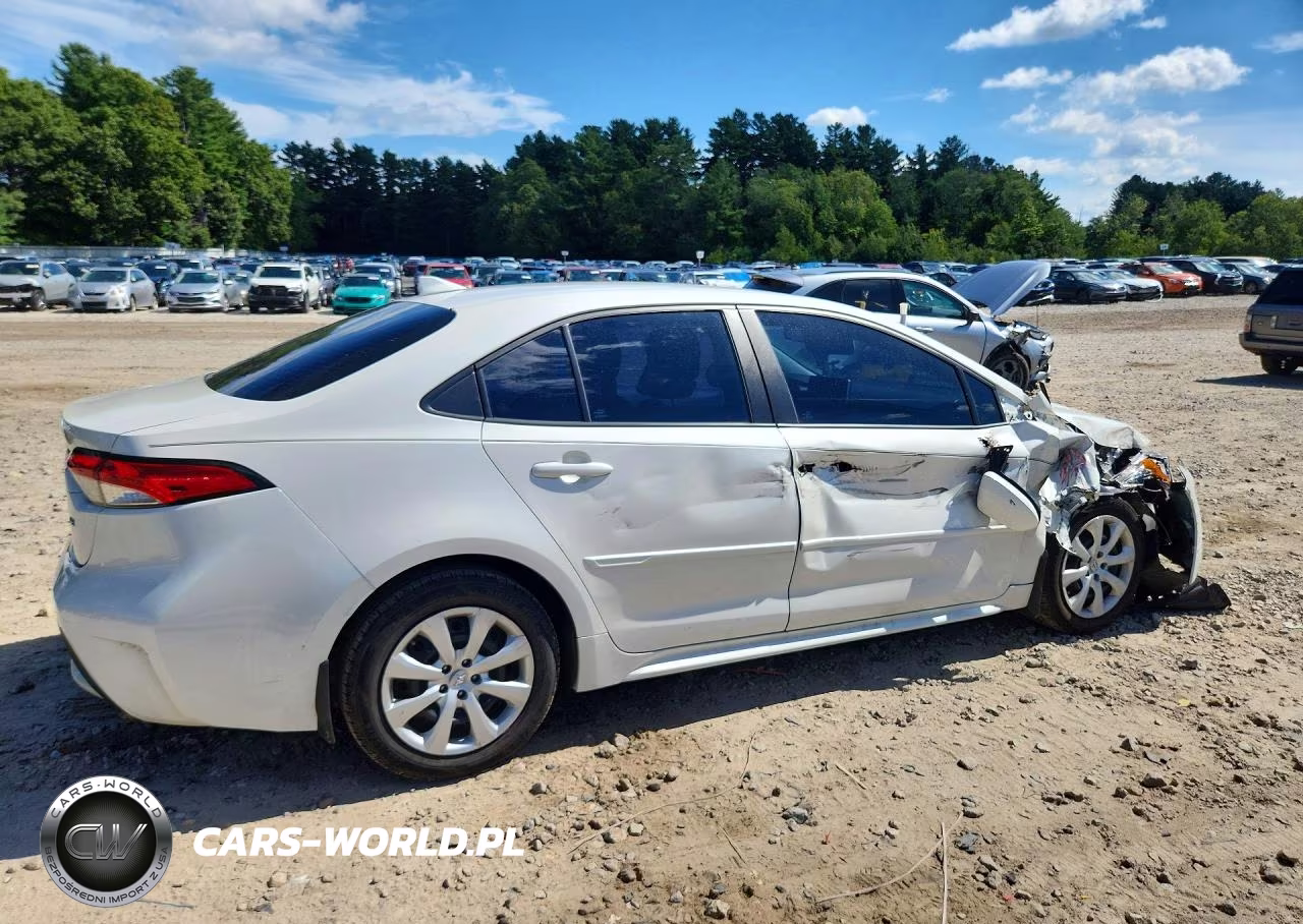 2020 Toyota Corolla Le VIN:5YFEPRAE1LP138740 - 3