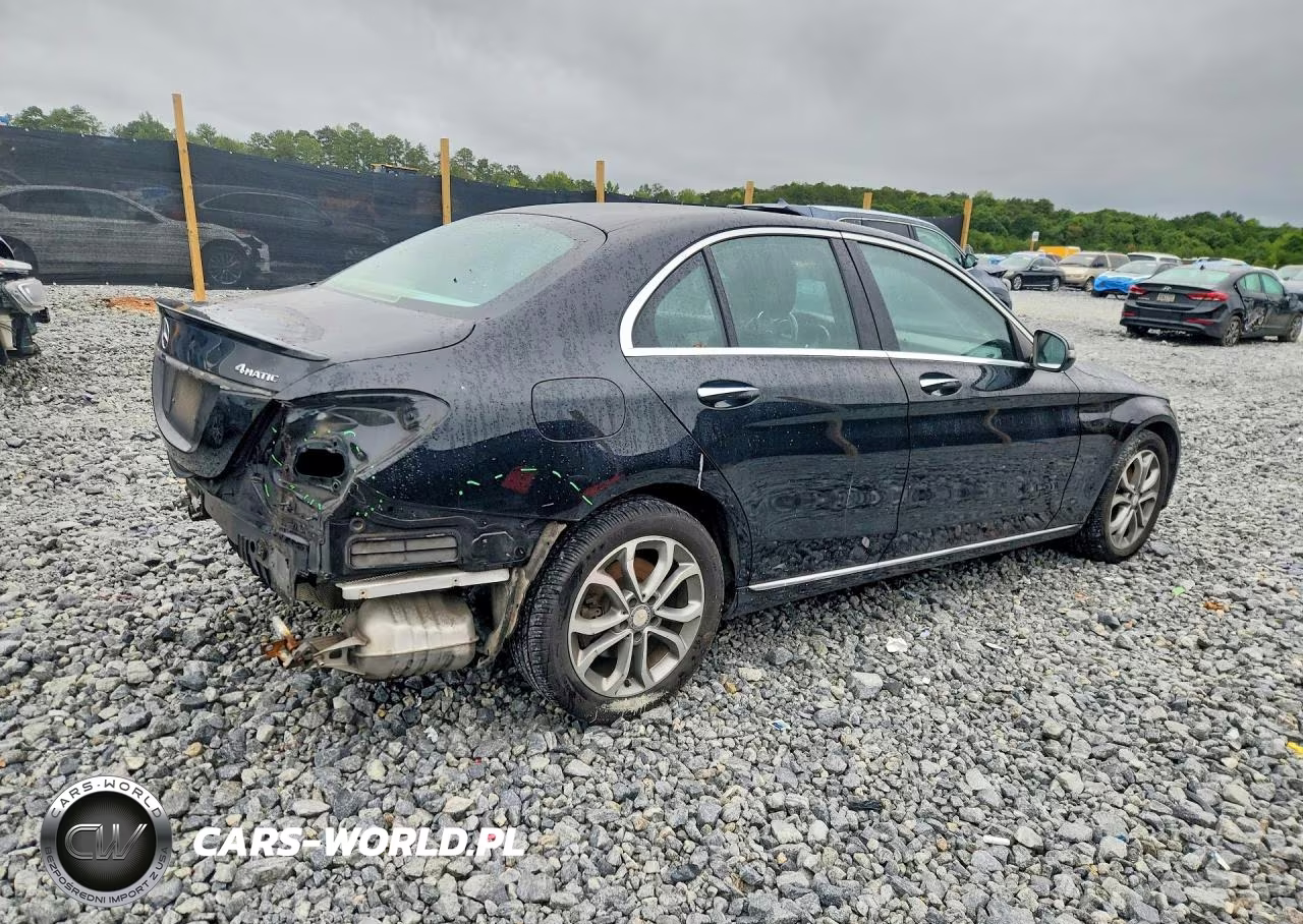 2016 Mercedes-Benz C 300 4Matic VIN:55SWF4KB3GU100828 - 3