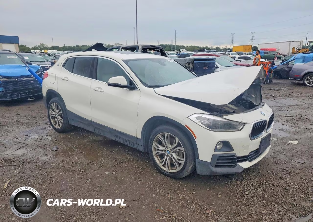 2018 BMW X2 xDrive28I VIN:WBXYJ5C38JEF75394 - 4