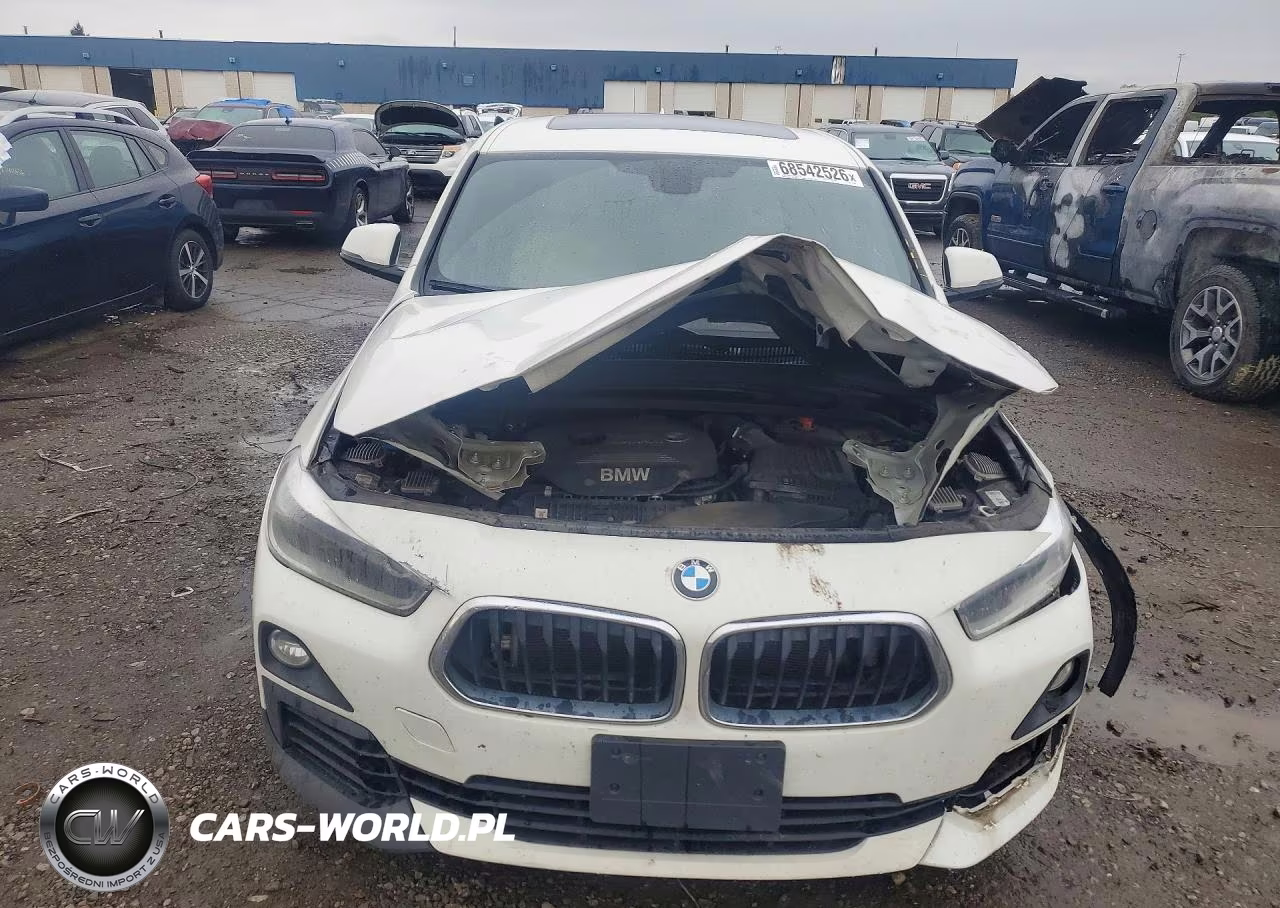 2018 BMW X2 xDrive28I VIN:WBXYJ5C38JEF75394 - 5