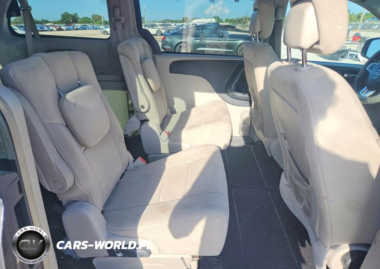 2011 Dodge Grand Caravan Crew VIN:2D4RN5DG0BR755108 - 11