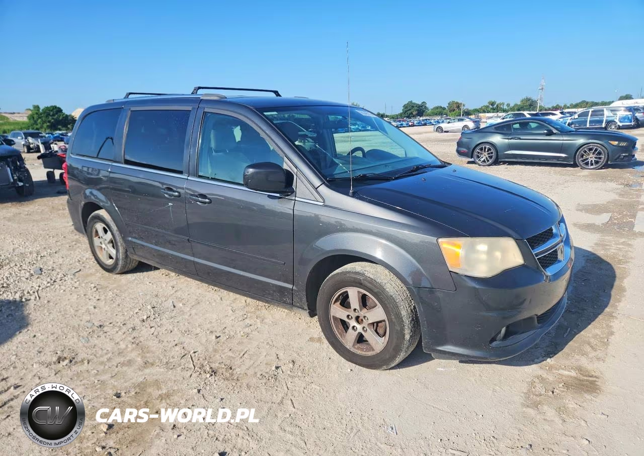 2011 Dodge Grand Caravan Crew VIN:2D4RN5DG0BR755108 - 4