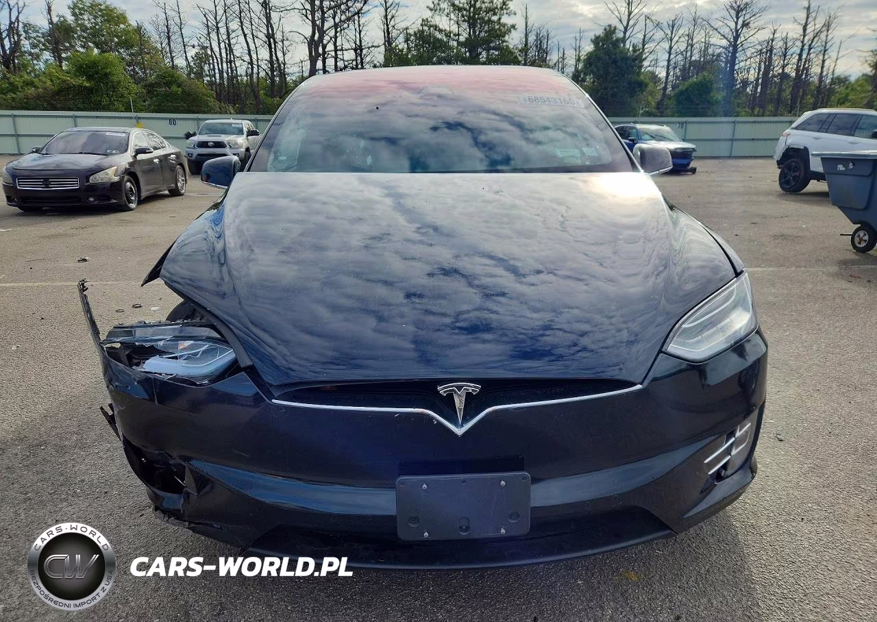 2018 Tesla Model X VIN:5YJXCDE2XJF112251 - 5