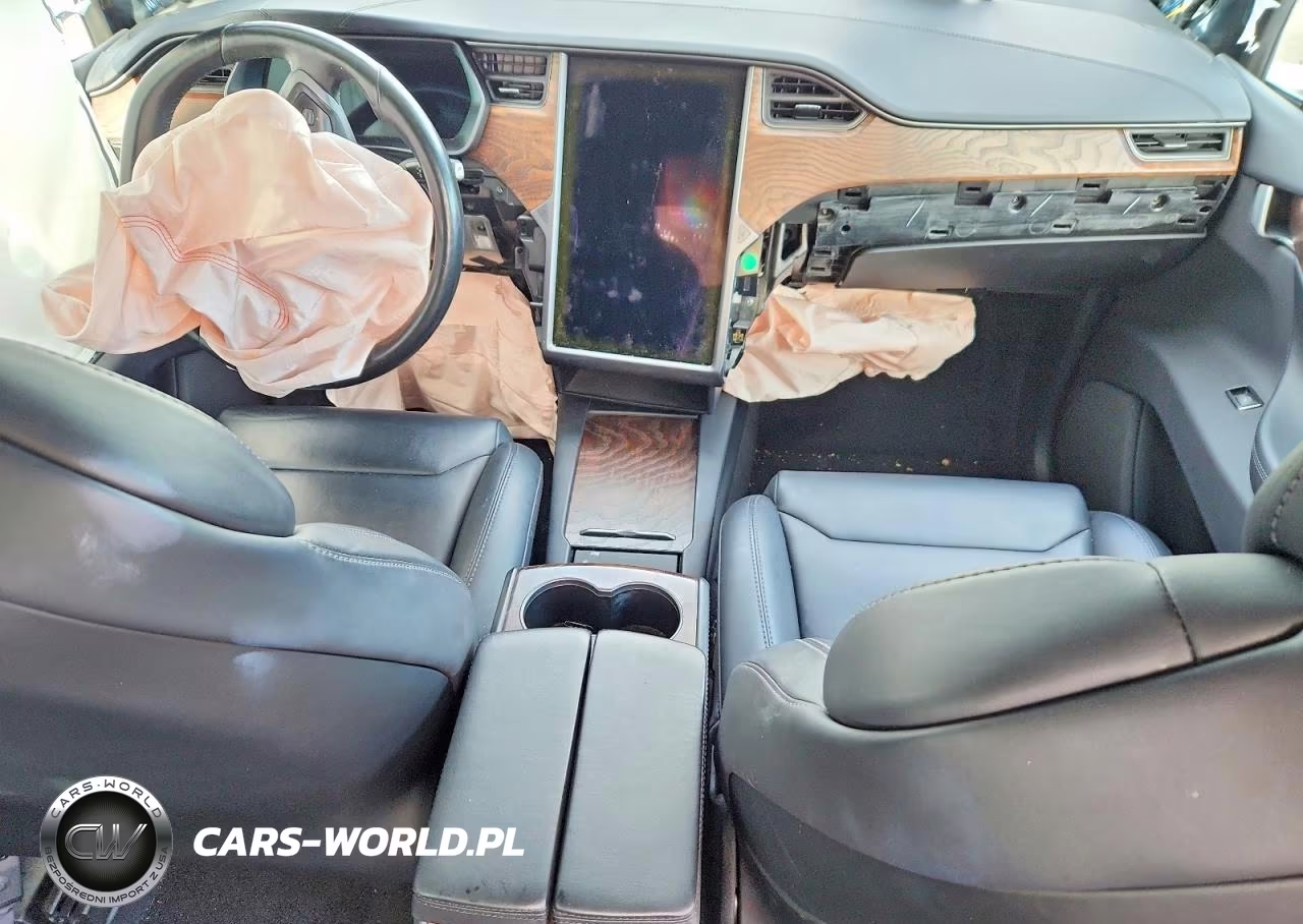 2018 Tesla Model X VIN:5YJXCDE2XJF112251 - 8