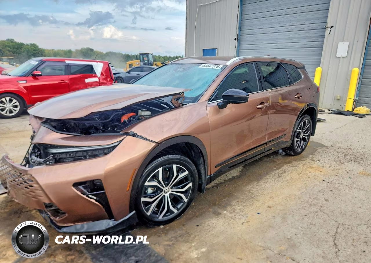 2025 Toyota Crown Signia Xle VIN:JTDACAAJ7S3008106 - 1