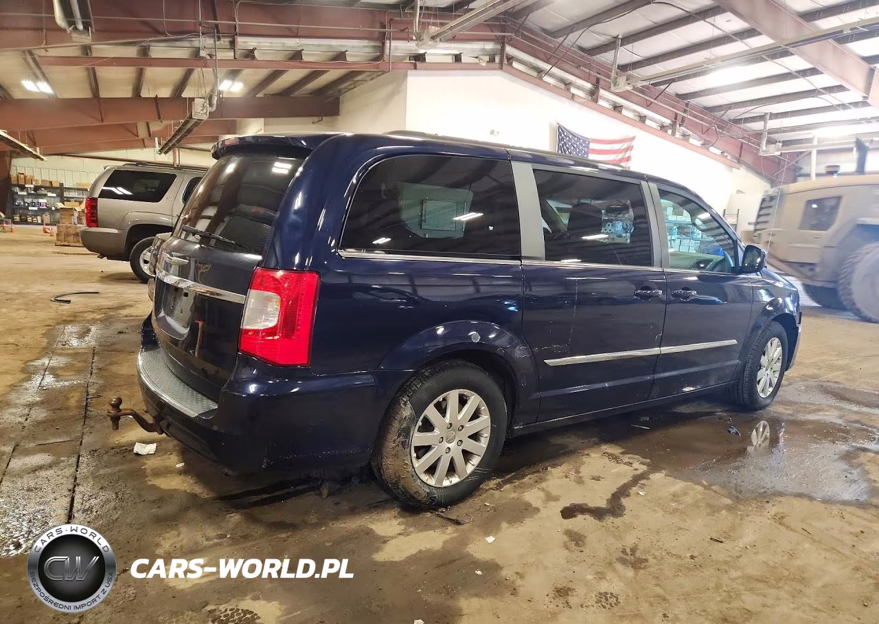 2015 Chrysler Town & Country Touring VIN:2C4RC1BG6FR627704 - 3