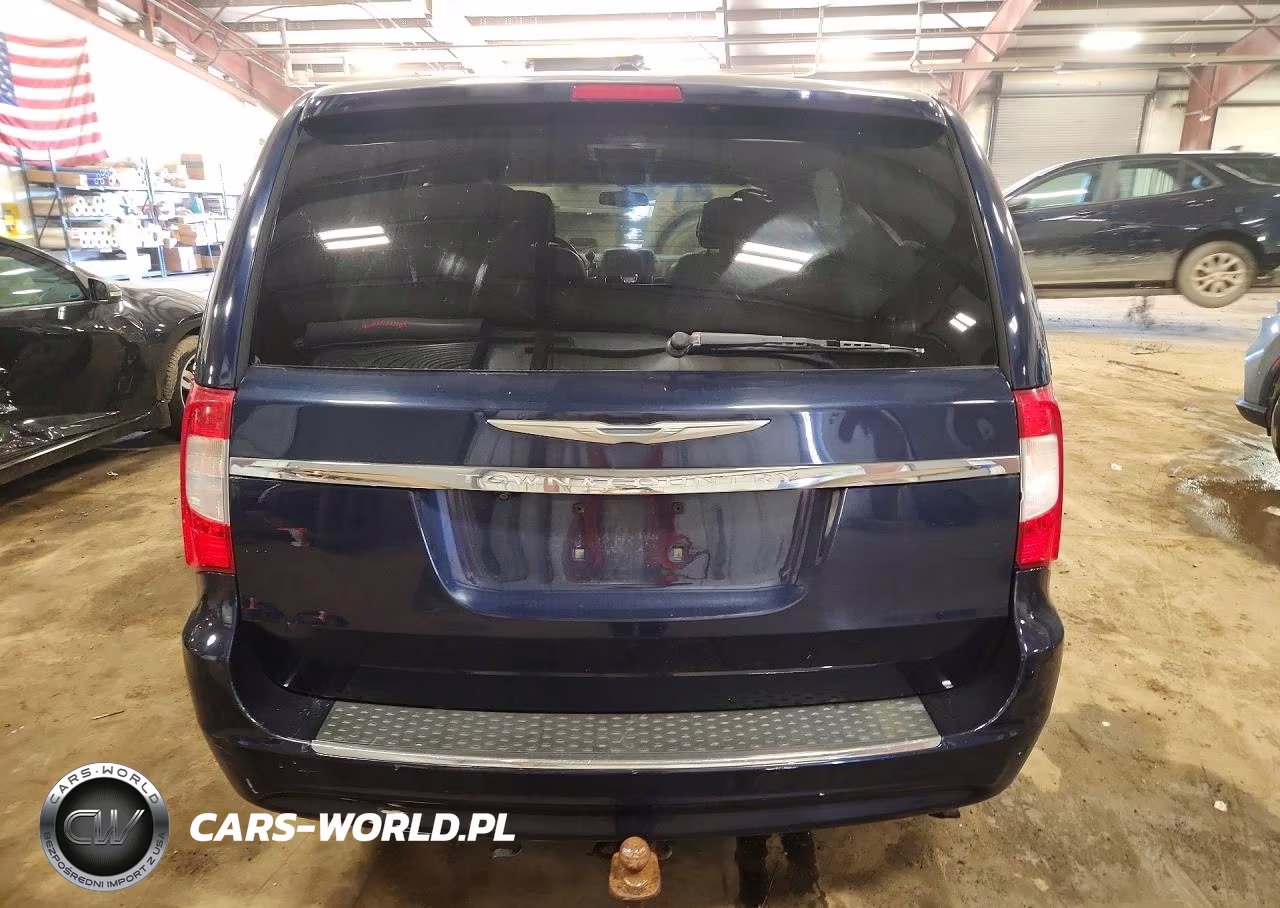 2015 Chrysler Town & Country Touring VIN:2C4RC1BG6FR627704 - 6