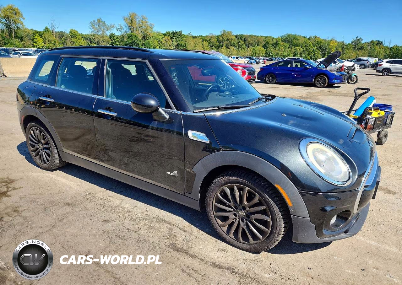 2017 Mini Cooper S Clubman All4 VIN:WMWLU5C3XH2E84313 - 4