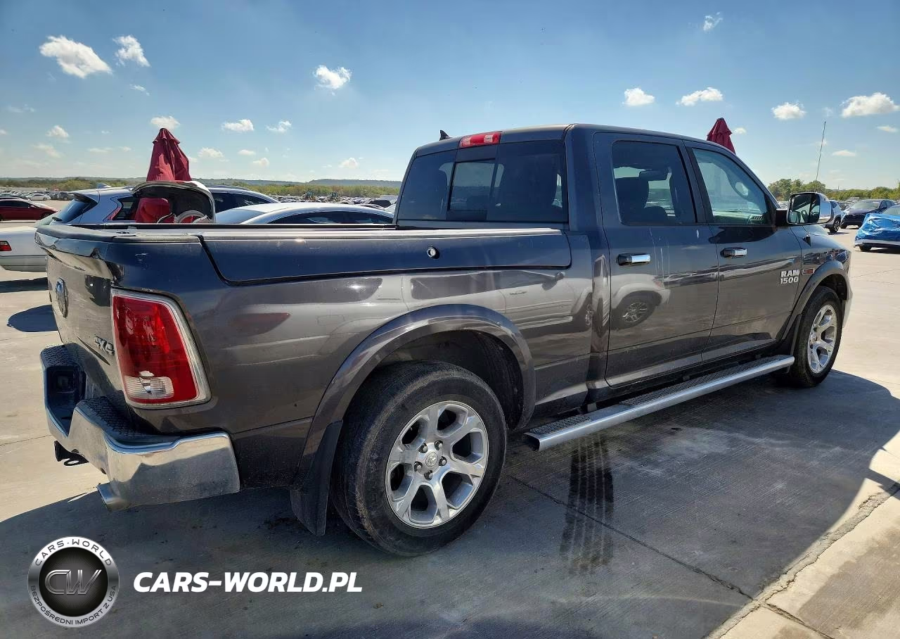 2015 Ram 1500 Laramie VIN:1C6RR7VM9FS656414 - 3