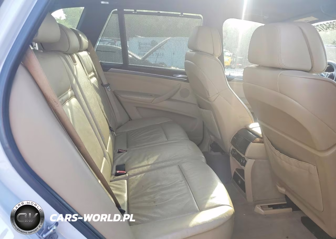 2011 BMW X5 xDrive35I VIN:5UXZV4C58BL403554 - 10