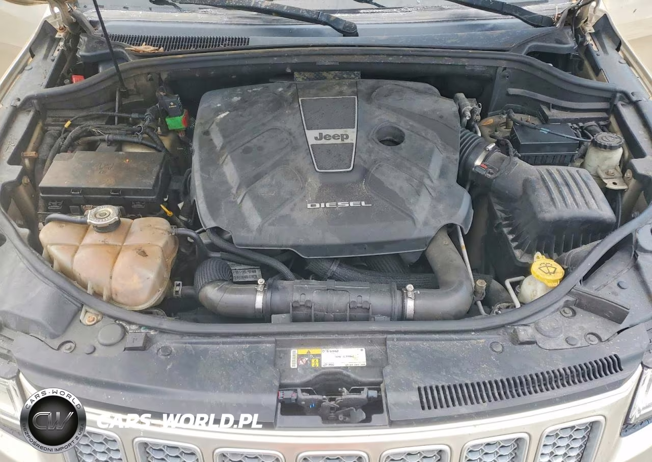 2015 Jeep Grand Cherokee Summit VIN:1C4RJFJM8FC823632 - 12