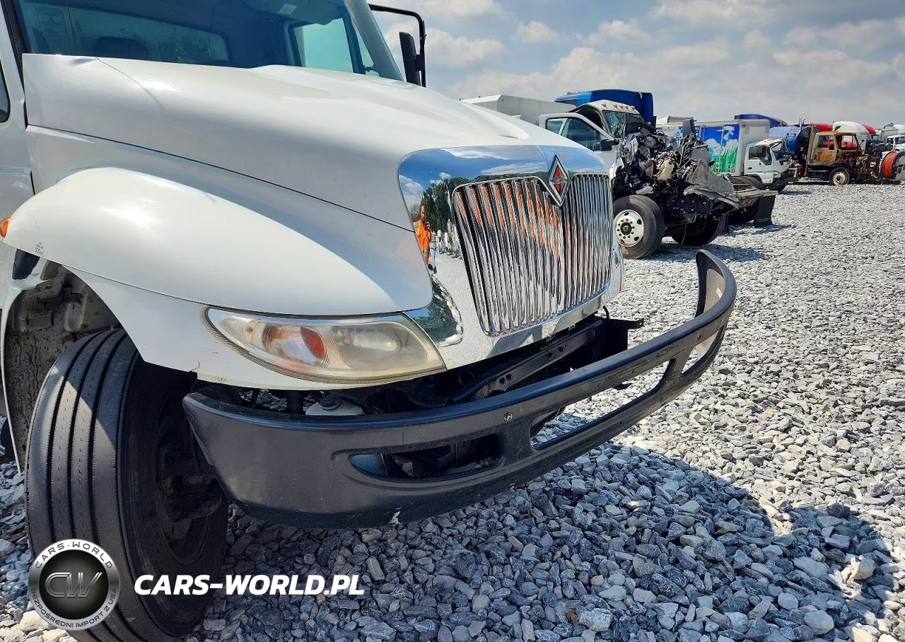 2018 International 4300 Box Truck VIN:3HAMMMMLXJL543857 - 13