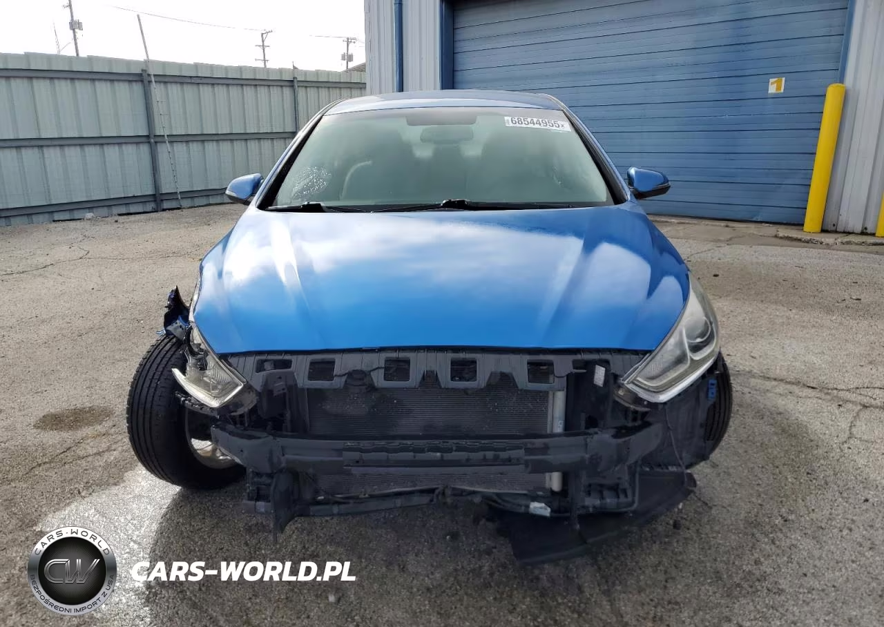 2018 Hyundai Sonata Sport VIN:5NPE34AF8JH645006 - 5