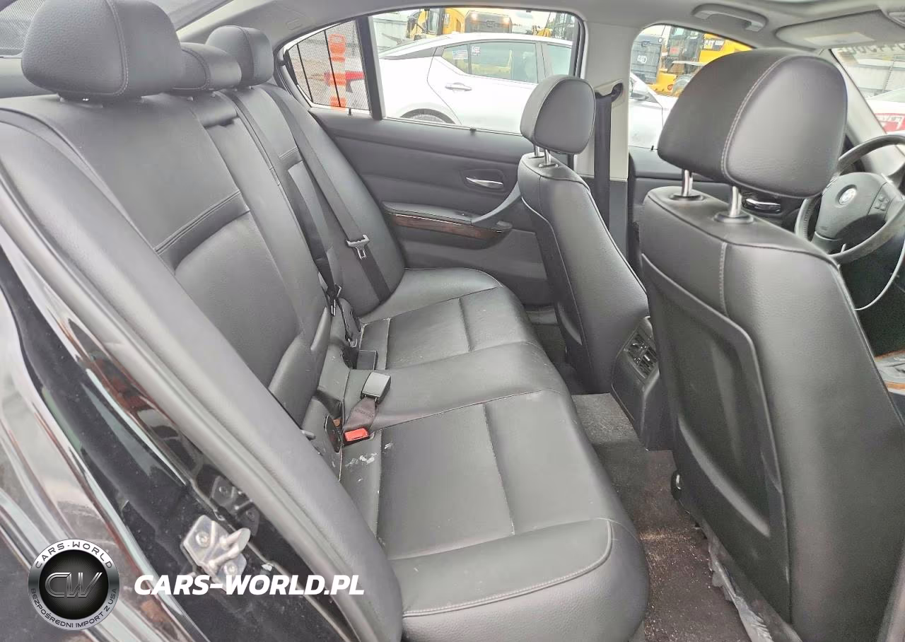 2011 BMW 328 Xi VIN:WBAPK7G57BNN70681 - 10