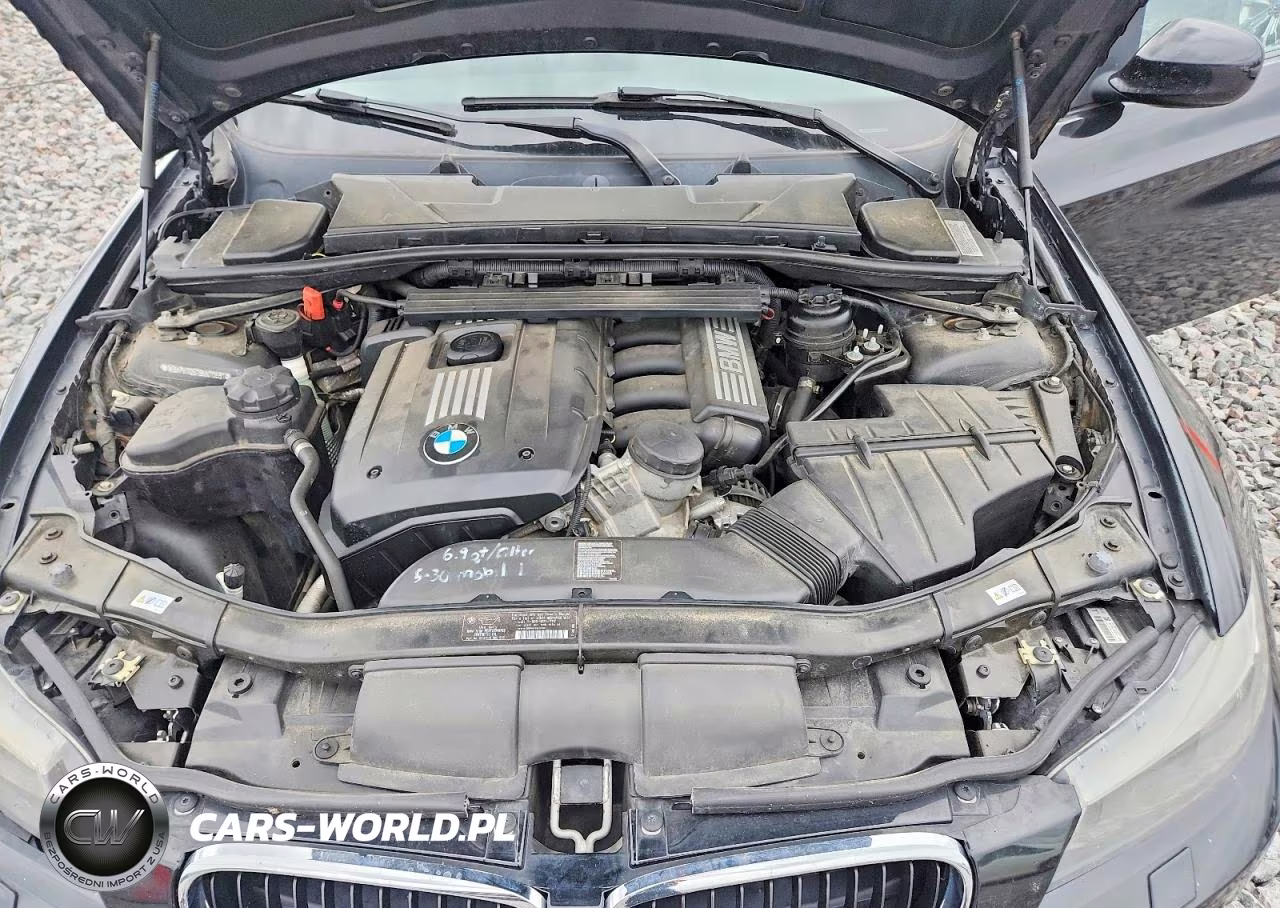 2011 BMW 328 Xi VIN:WBAPK7G57BNN70681 - 11
