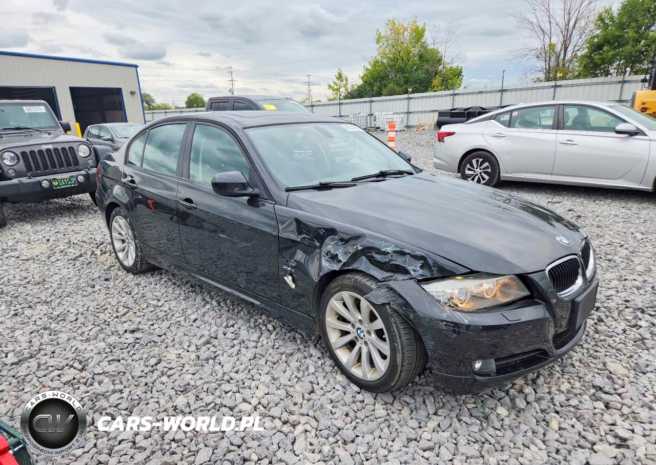 2011 BMW 328 Xi VIN:WBAPK7G57BNN70681 - 4