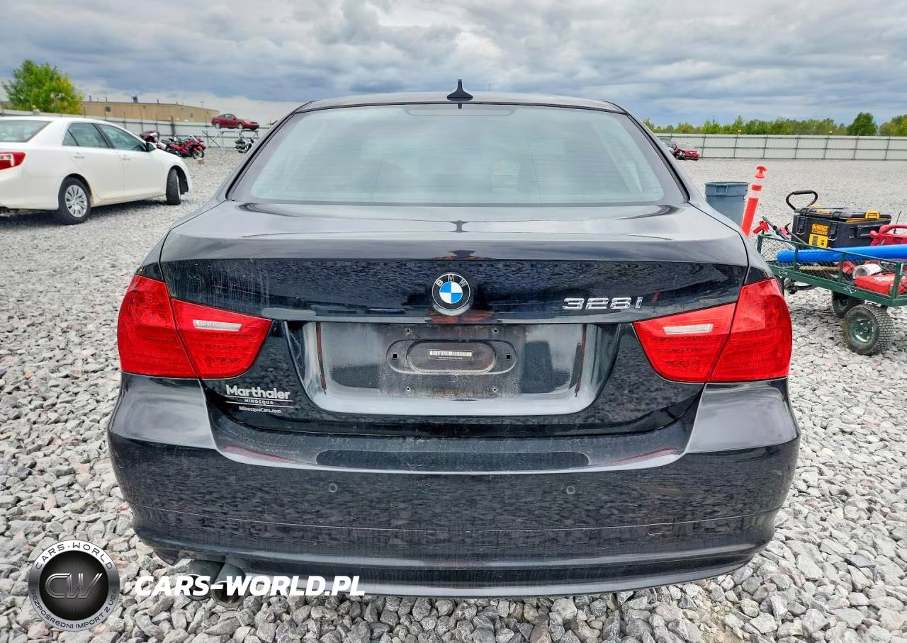 2011 BMW 328 Xi VIN:WBAPK7G57BNN70681 - 6