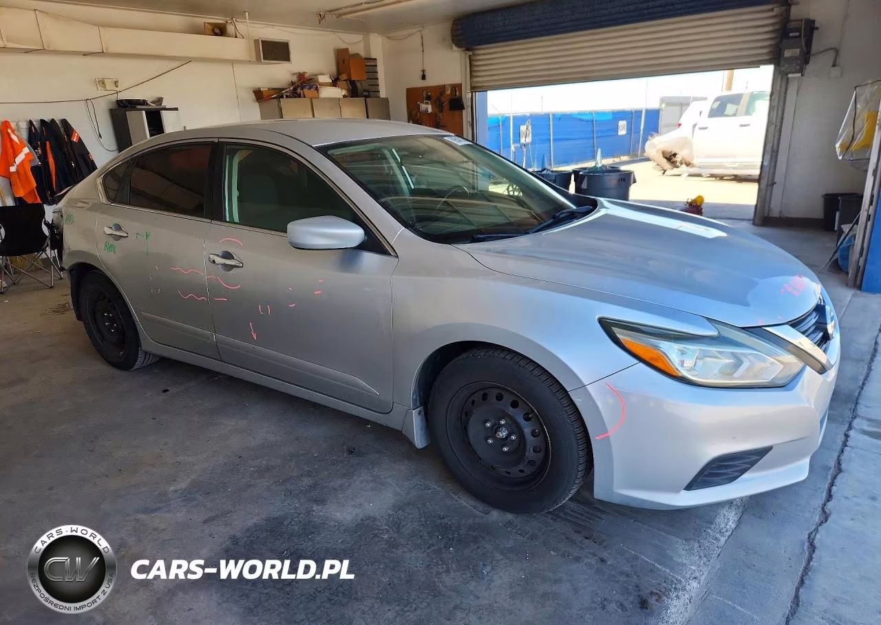 2018 Nissan Altima 2.5 S VIN:1N4AL3AP2JC234851 - 4