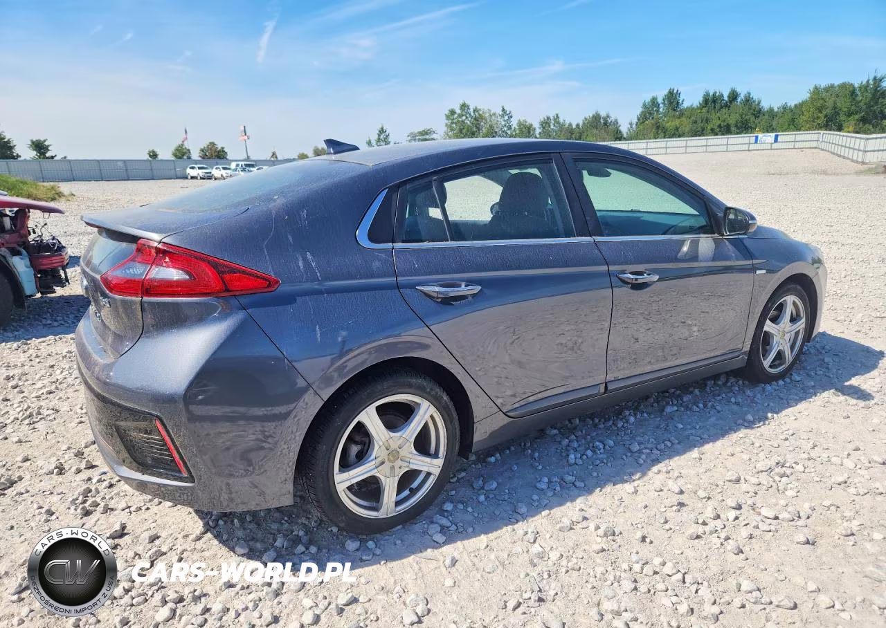2017 Hyundai Ioniq Limited VIN:KMHC05LC5HU046665 - 3