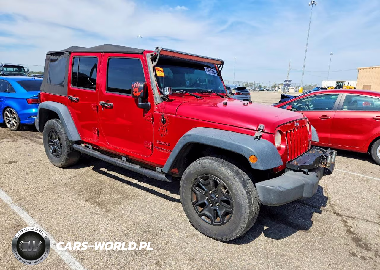 2014 Jeep Wrangler Unlimited Sport VIN:1C4BJWDG8EL272317 - 4