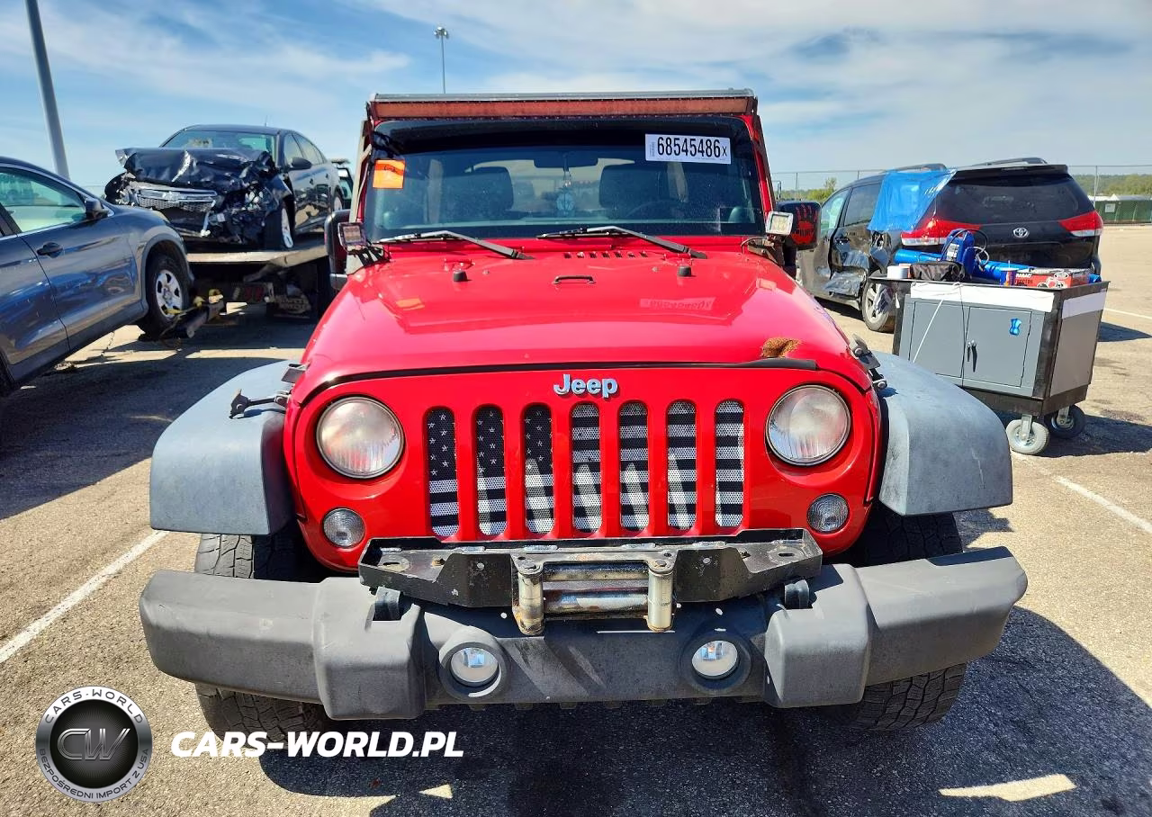 2014 Jeep Wrangler Unlimited Sport VIN:1C4BJWDG8EL272317 - 5