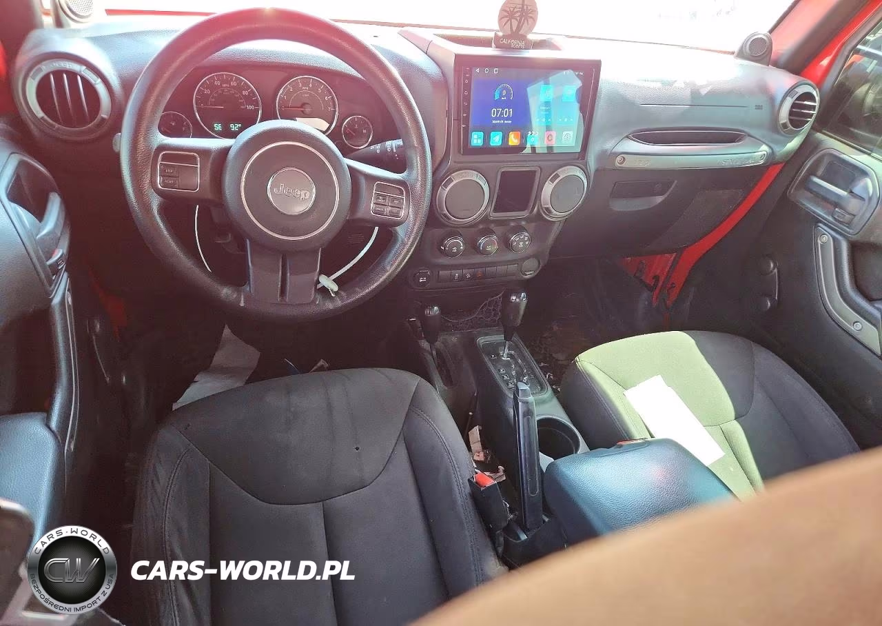 2014 Jeep Wrangler Unlimited Sport VIN:1C4BJWDG8EL272317 - 8