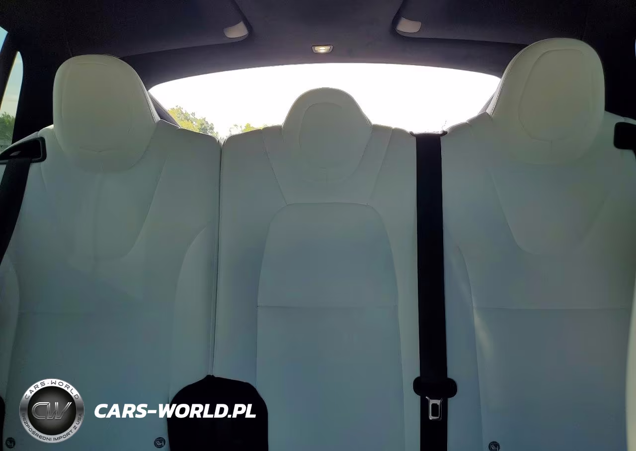 2021 Tesla Model X VIN:5YJXCAE28MF319644 - 10