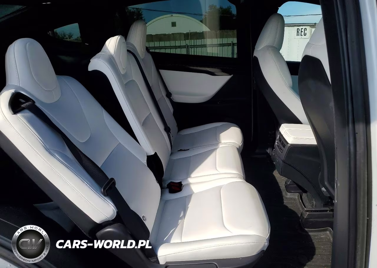 2021 Tesla Model X VIN:5YJXCAE28MF319644 - 11