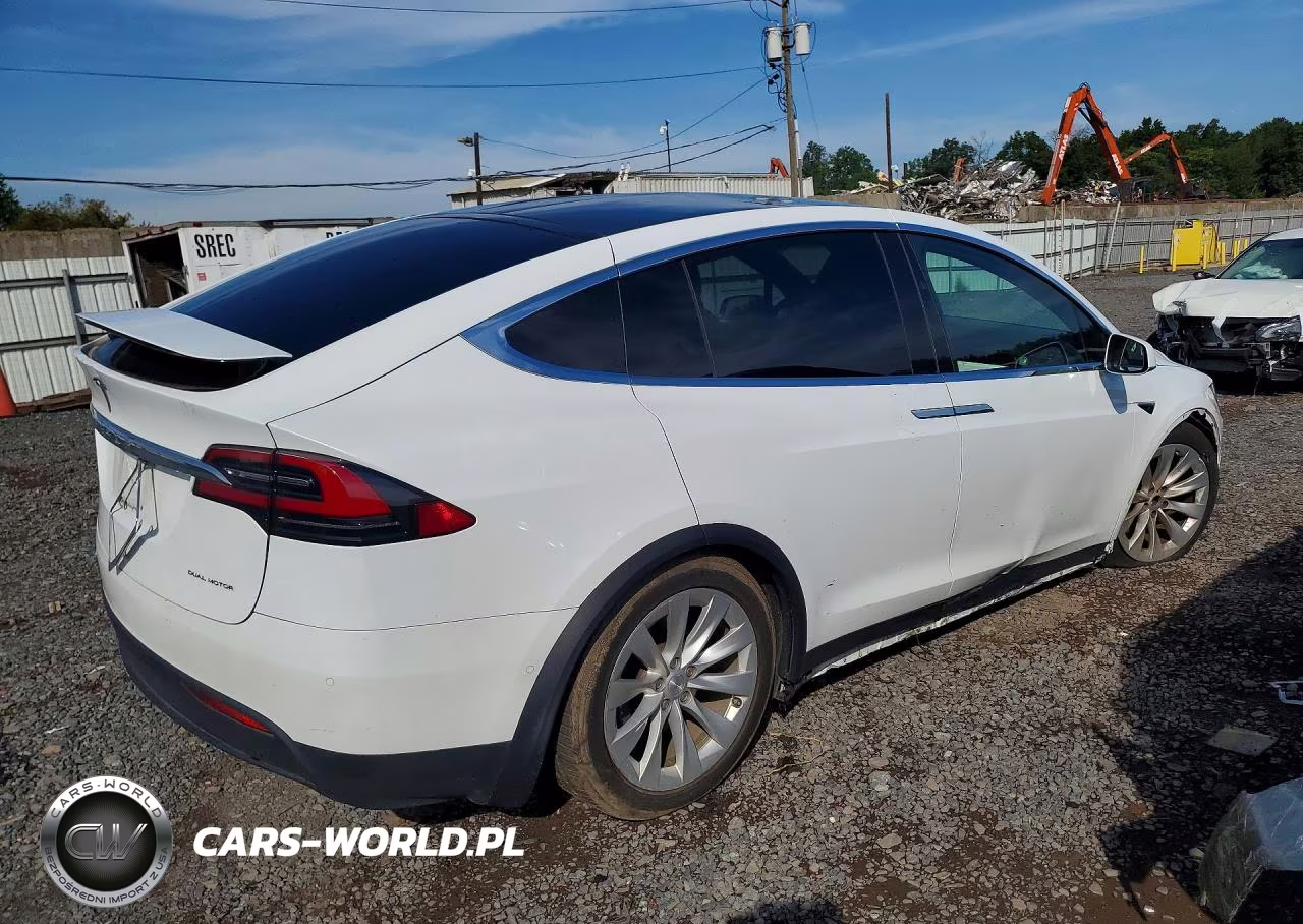 2021 Tesla Model X VIN:5YJXCAE28MF319644 - 3
