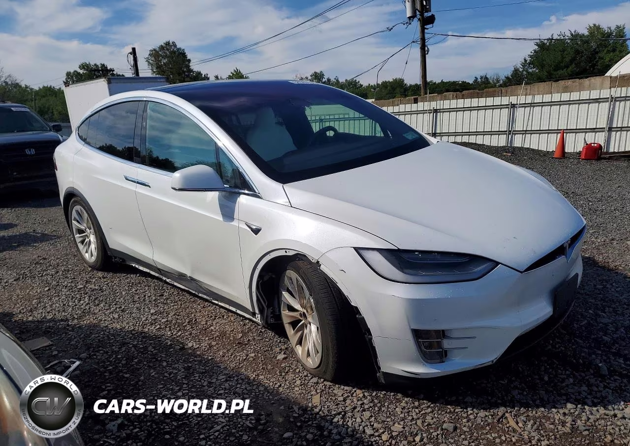 2021 Tesla Model X VIN:5YJXCAE28MF319644 - 4