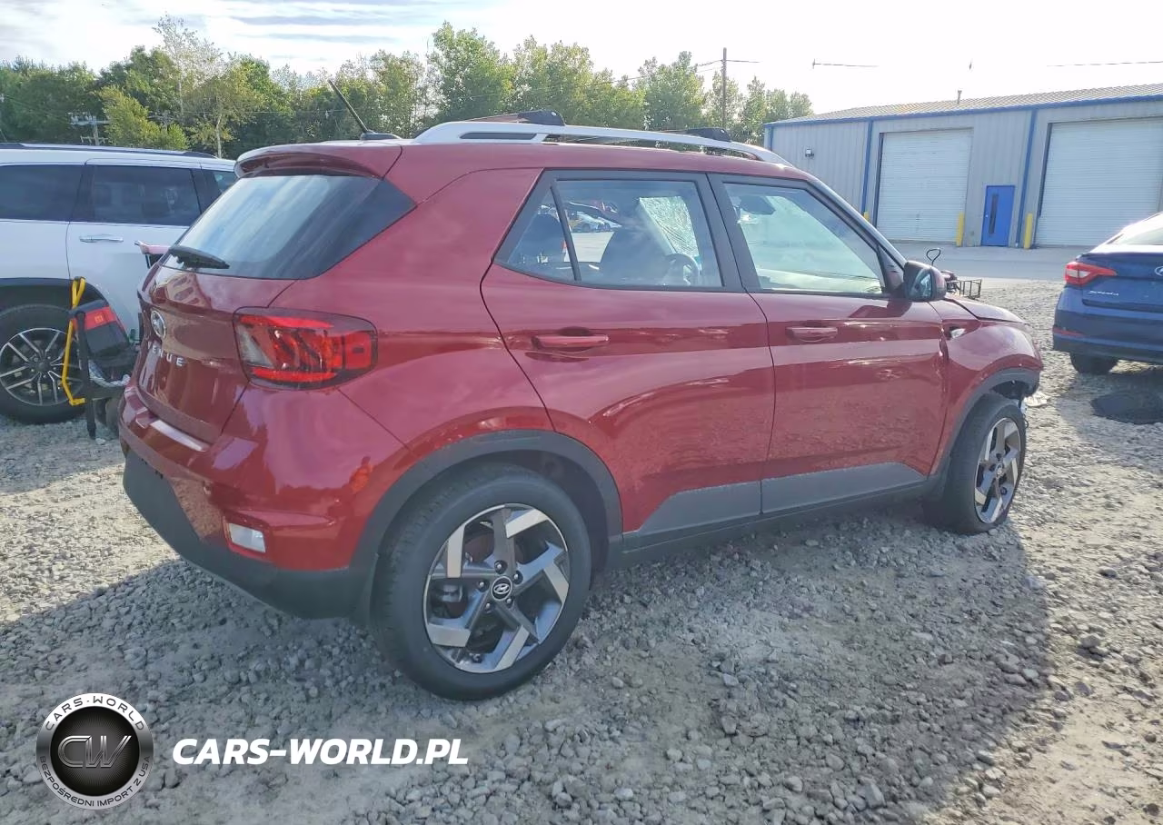 2025 Hyundai Venue Sel VIN:KMHRC8A3XSU372829 - 3
