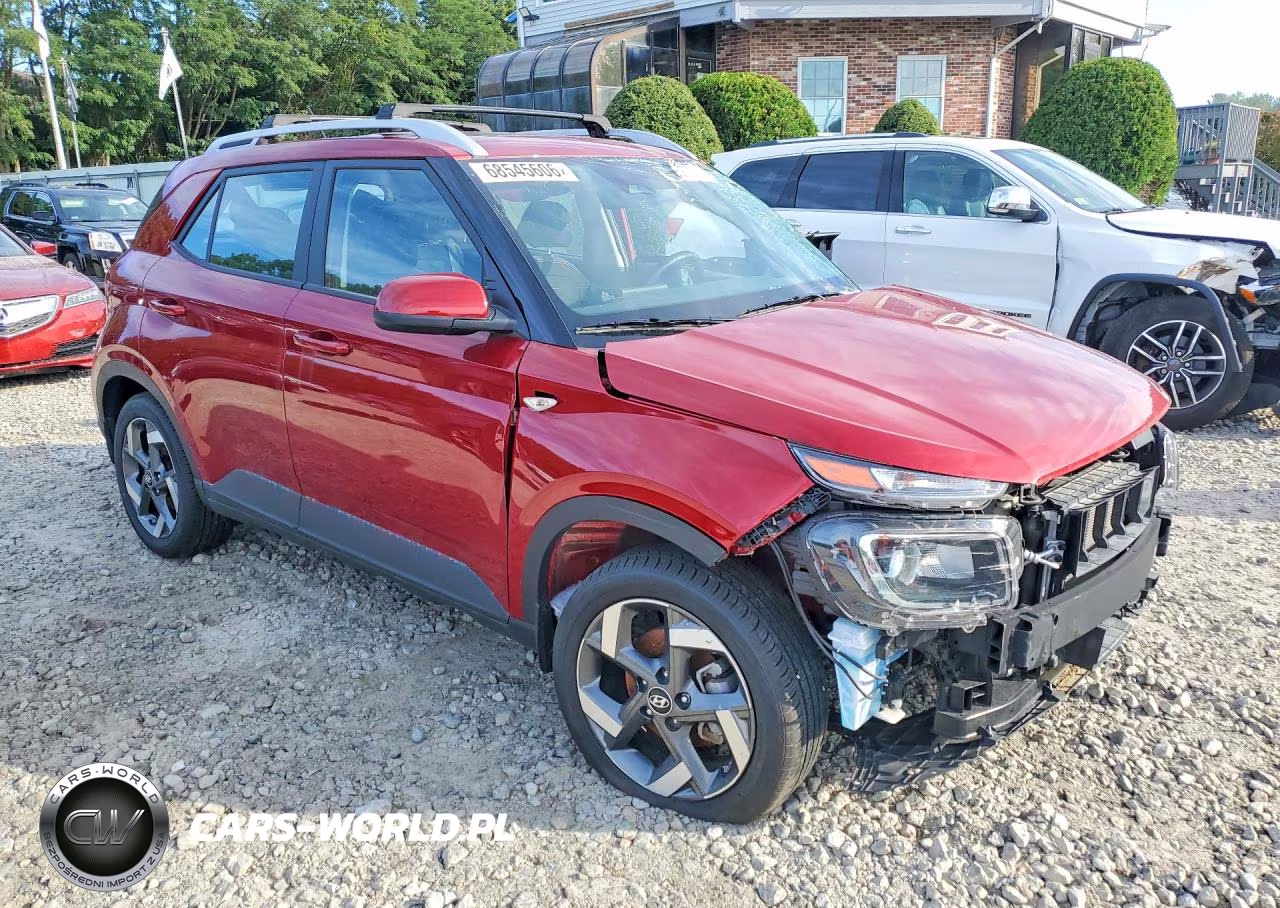 2025 Hyundai Venue Sel VIN:KMHRC8A3XSU372829 - 4