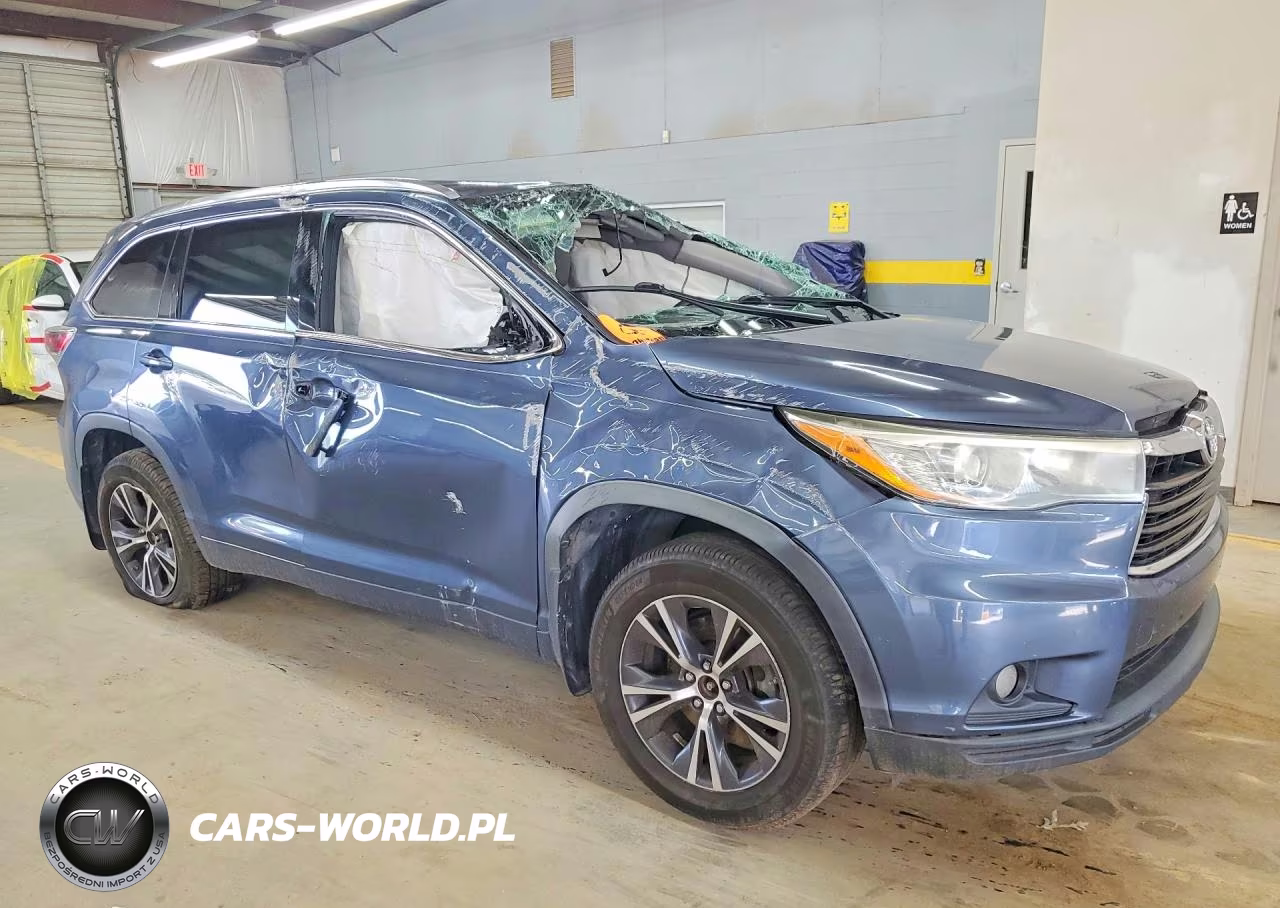 2016 Toyota Highlander Xle VIN:5TDKKRFH2GS157749 - 4